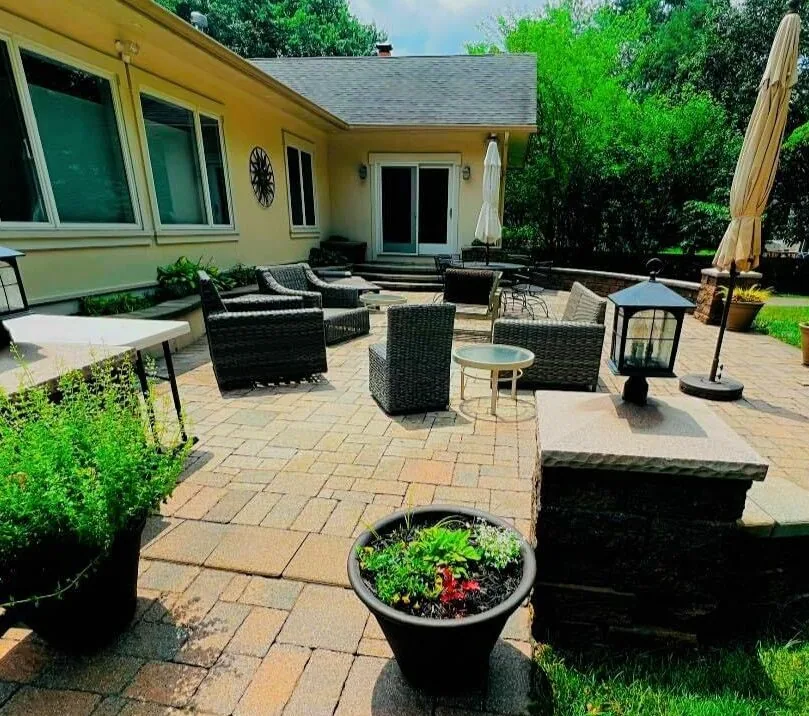 Paver patio and seating area after cleaning